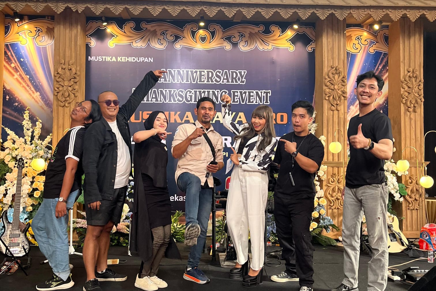 sewa kursi tiffany jakarta